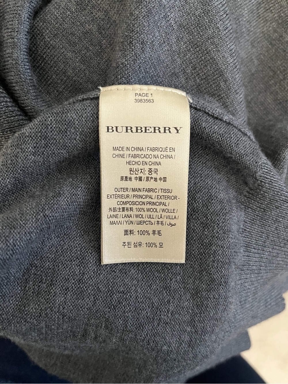 Burberry Men’s XL Charcol 100% Wool V-Neck Sweater Nova Check Elbow Patch - Picture 3 of 8